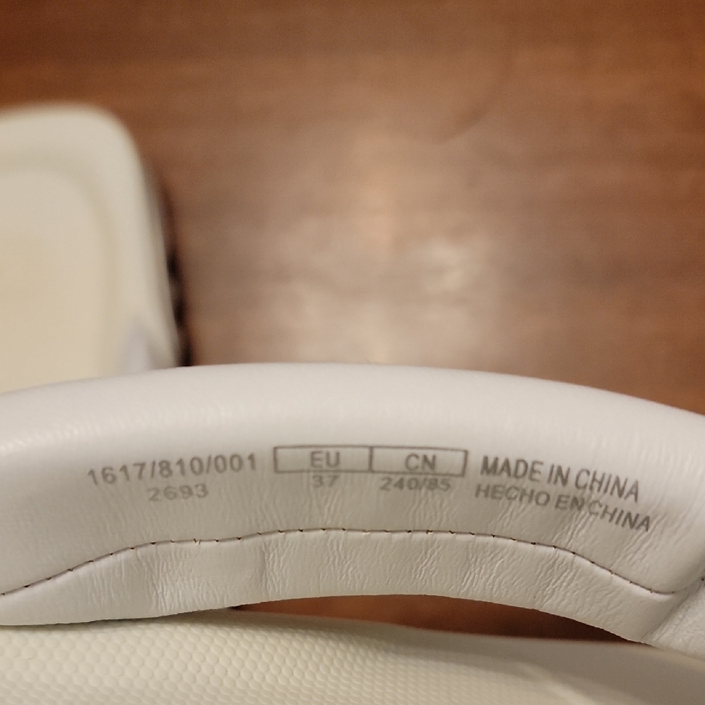 Zara Classic White Sandals - Picture 3 of 6